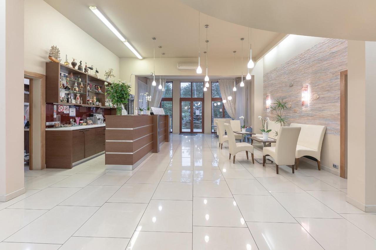 Room In Bb - Valensija - Suite For Two In Nice Hotel Jurmala Luaran gambar