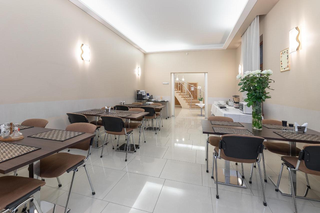 Room In Bb - Valensija - Suite For Two In Nice Hotel Jurmala Luaran gambar